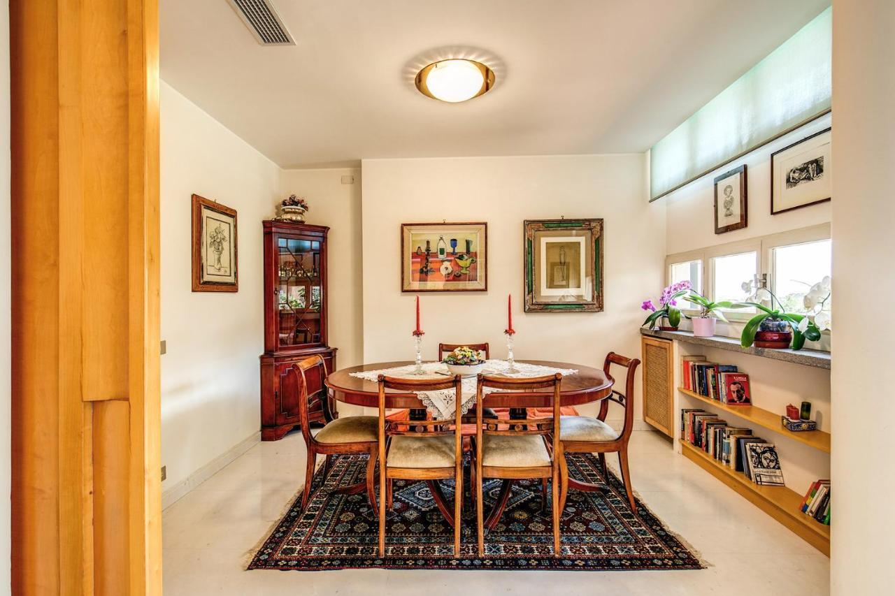 Terrazza Piccolomini: Elegant Apartment Stunning View Over Rome/St Peter'S Dome Eksteriør bilde
